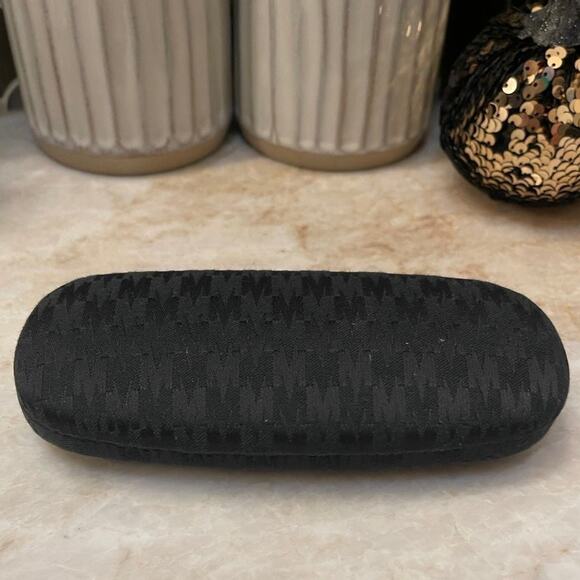 MaxMara sunglass eyeglass case - Picture 4 of 6